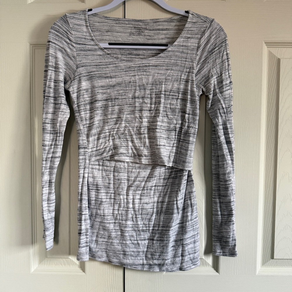 Motherhood Nursing Heather Gray Long Sleeve Top size small